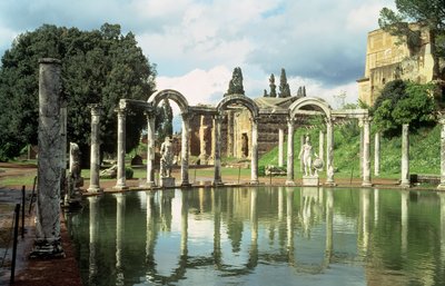 Curved End of the Canopus Canal from the South by Roman